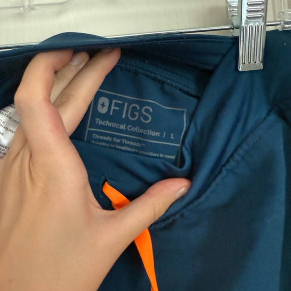 Figs Deep Reef Teal Scrub Set - Picture 6 of 7